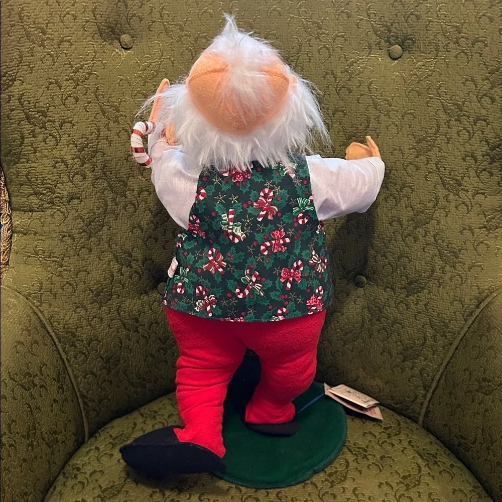 Vintage Annalee Santa Figure with Red and Green Outfit aprox 17”h